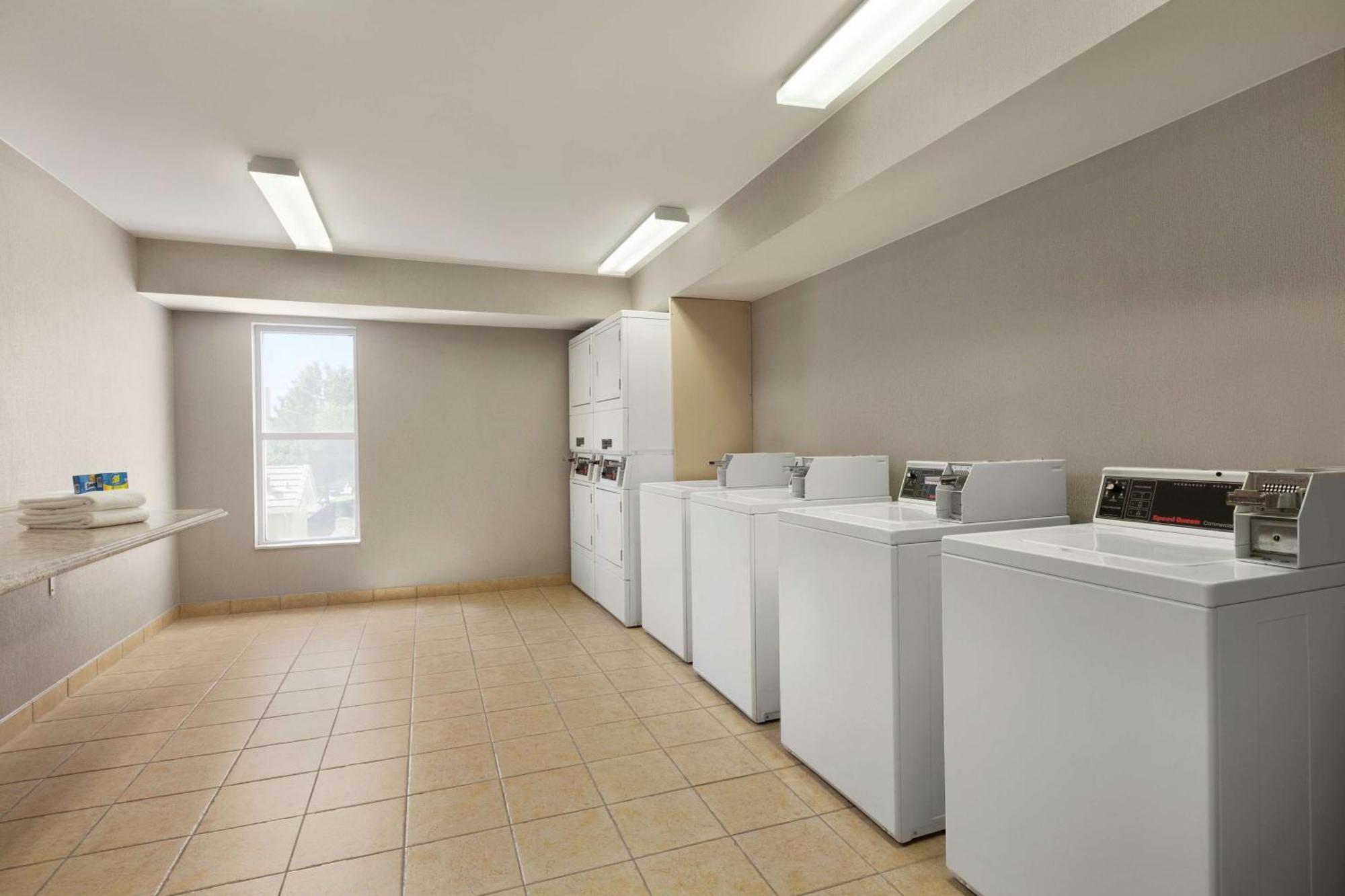 Homewood Suites By Hilton Sacramento/Roseville Ngoại thất bức ảnh